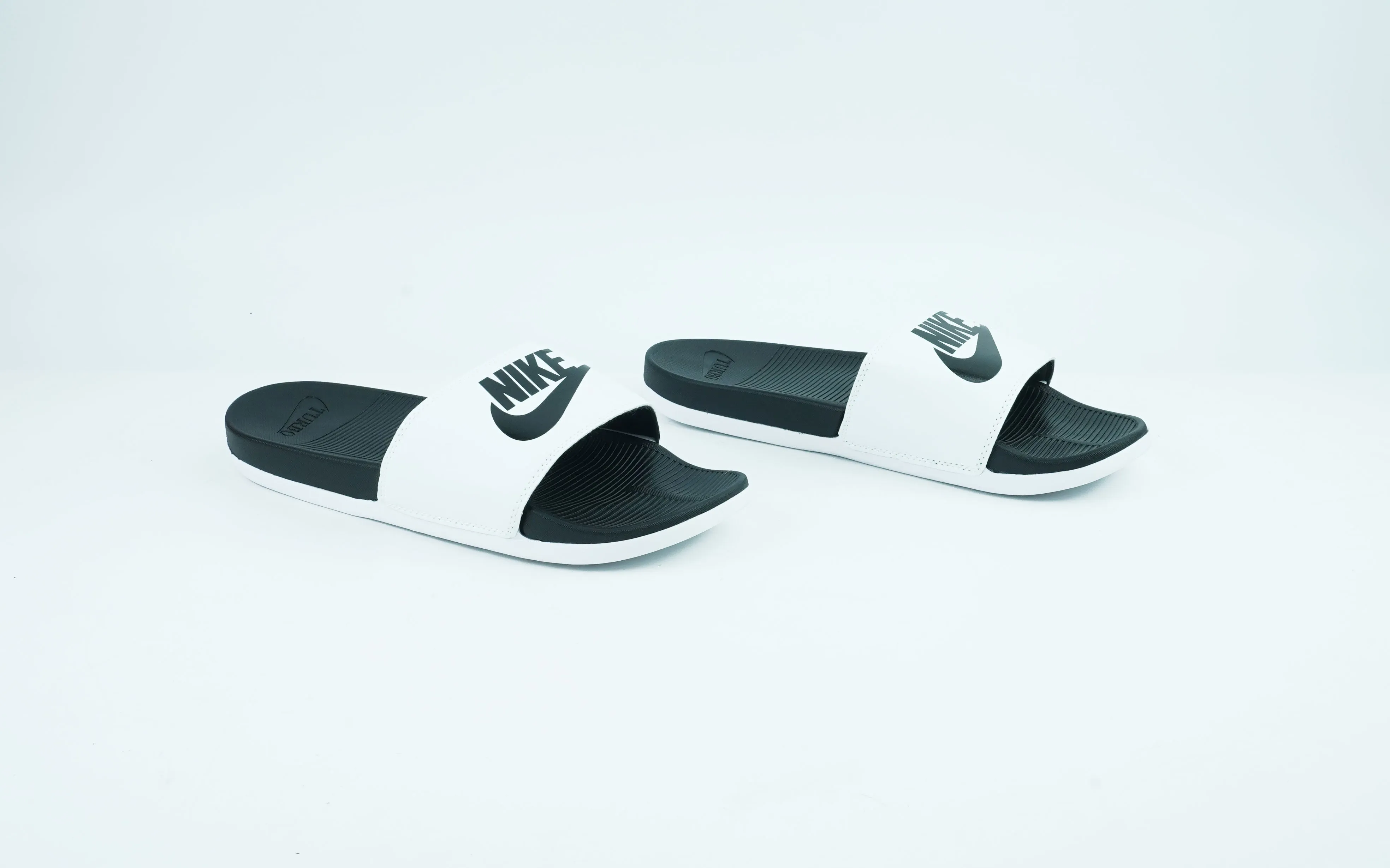 2022 Nike Black and White slides for men