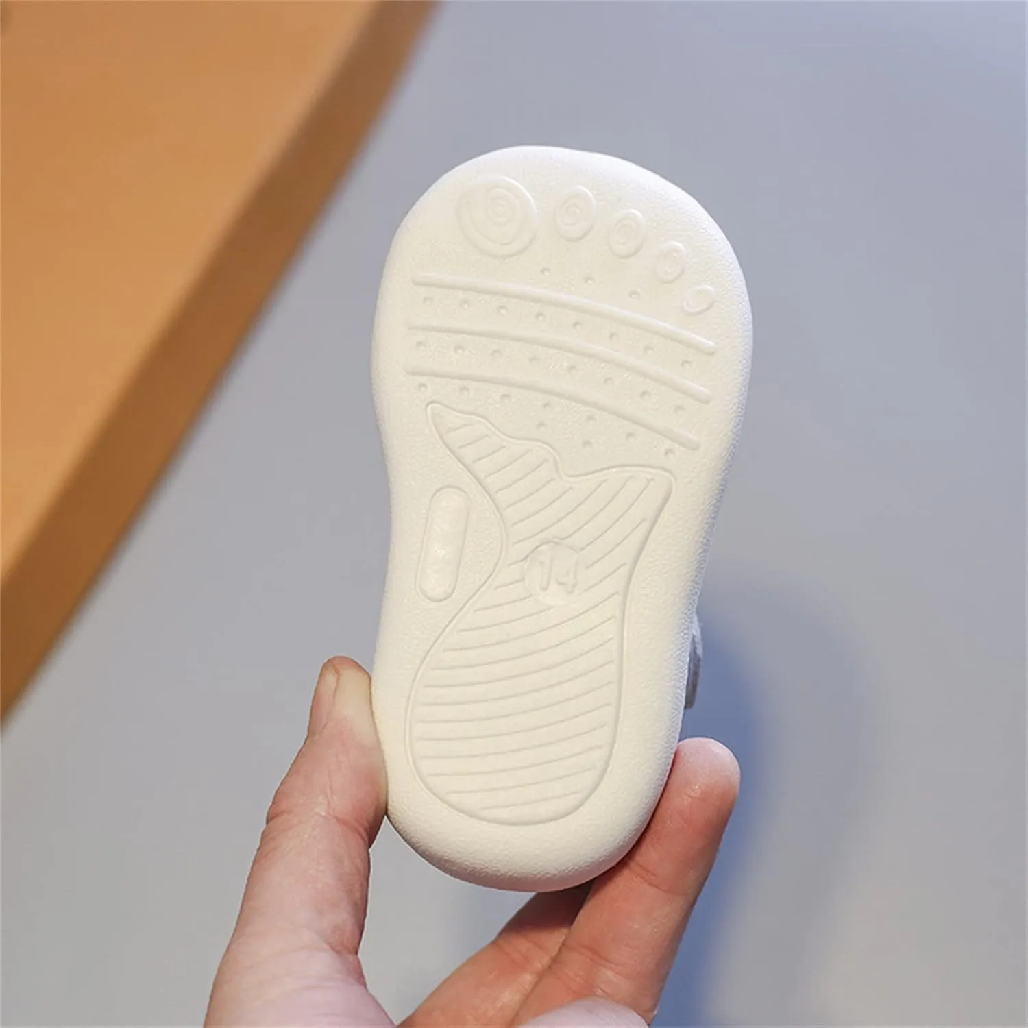Baby Boys Girls Closed Toe Summer Sandals Lightweight Non-Slip Soft Sole Leather Athletic Sneakers Outdoor Shoes