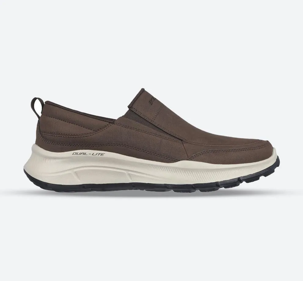 Men's Wide Fit Skechers 232517 Equalizer 5.0 Harvey Trainers