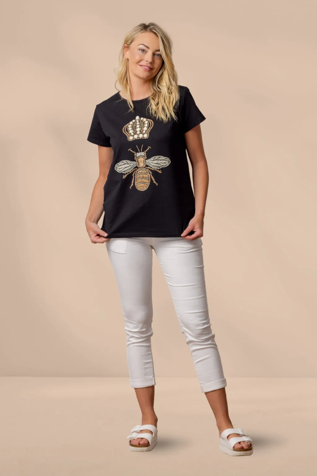 Moss Queen Bee Tee Black