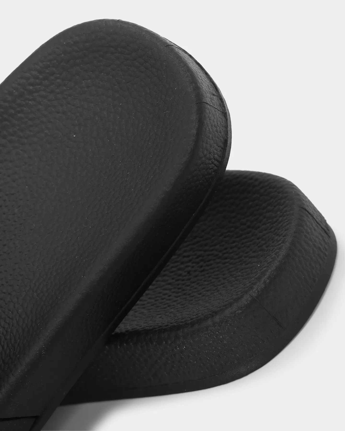 PYRA Location Slides Black/Black
