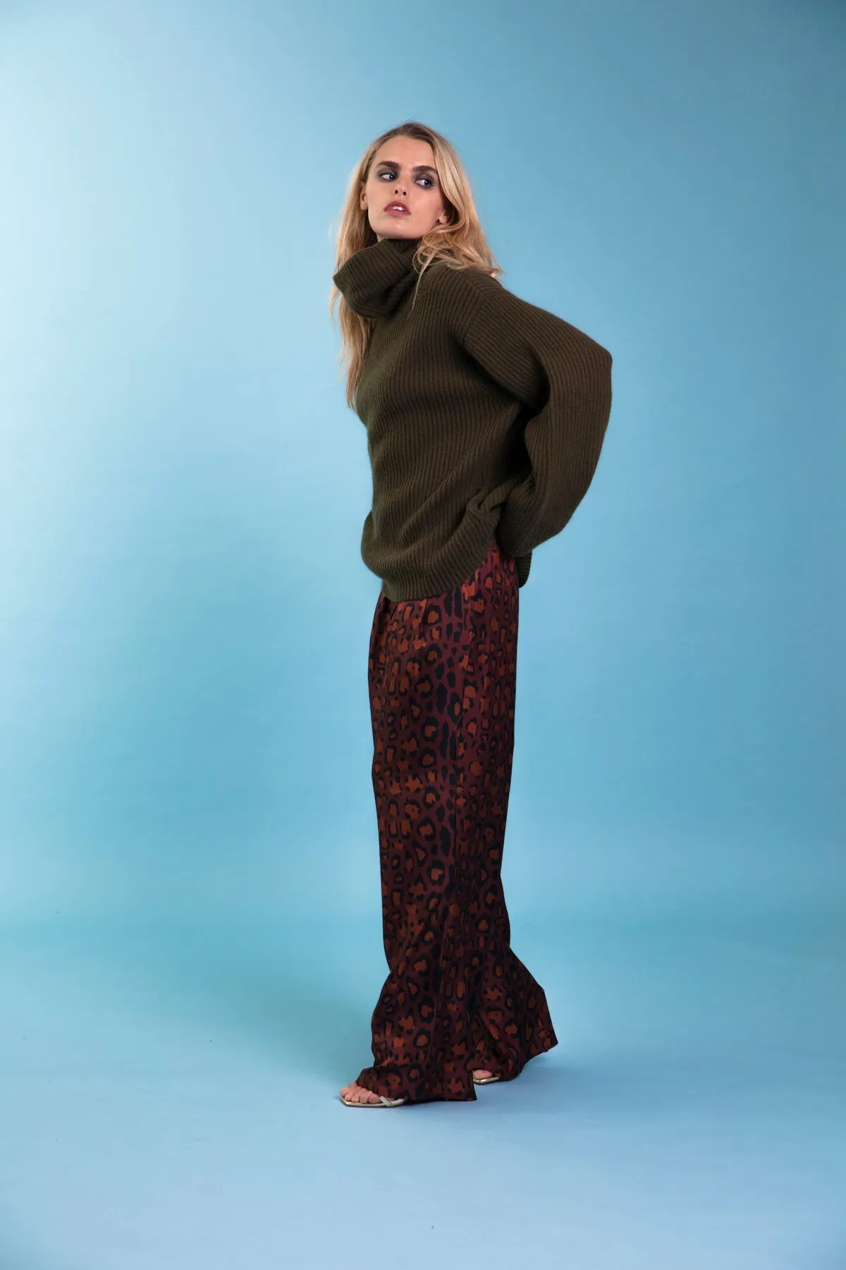 Salinas Silk Trouser Chocolate Jaguar Woman