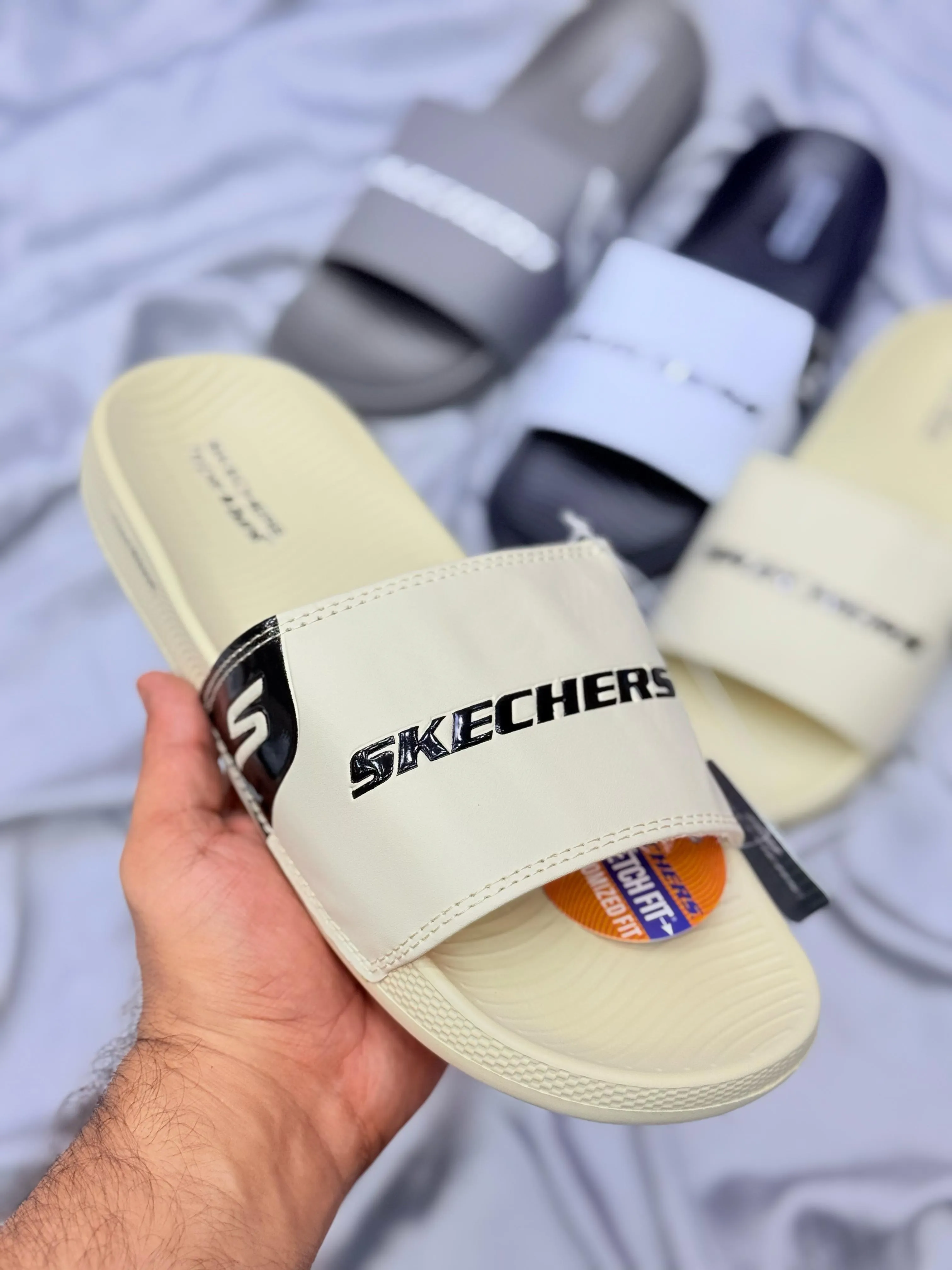 Skechers Premium Slides – Cream Vibe